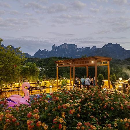 Heaven'S Gate Home Stay --Free Pick Up Service--Panoramic View Of Tianmen Mountain Zhangjiajie Luaran gambar
